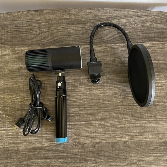 JLab Talk Go USB Microphone - Black (MTALKGORBLK4) And Filter - Picture 5 of 5
